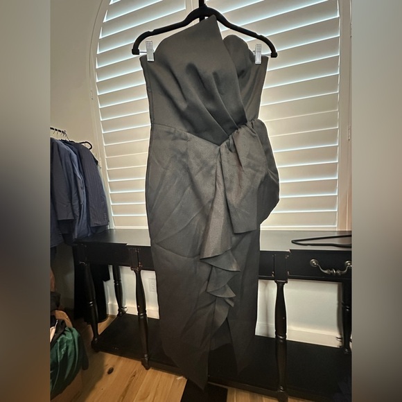 Elliatt | Reception Ruffled Cocktail Dress - Picture 3 of 5